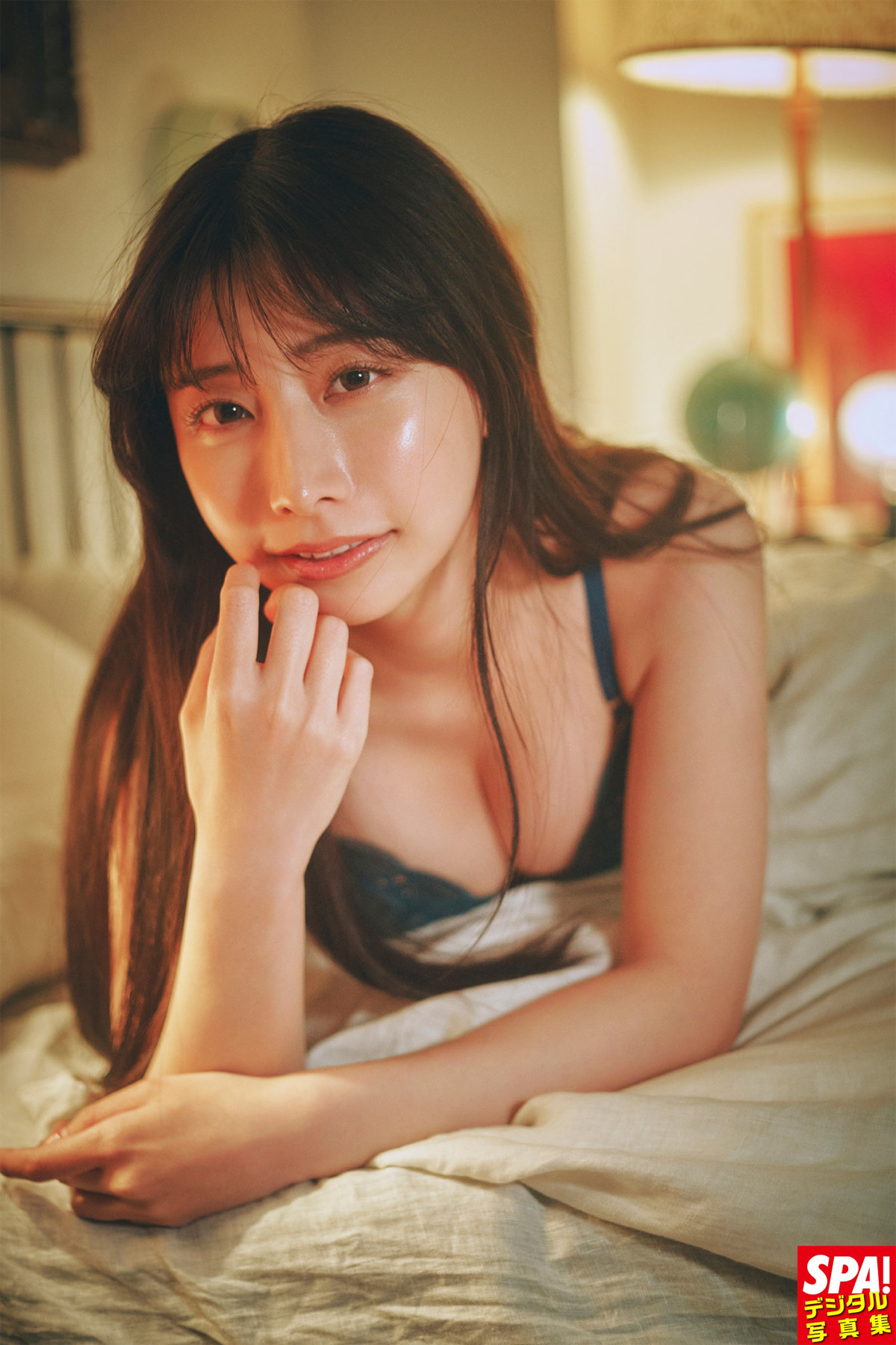 AKB48卒業 → グラビアでブレイクの美女25歳、艶やかなカット満載　最新デジタル写真集