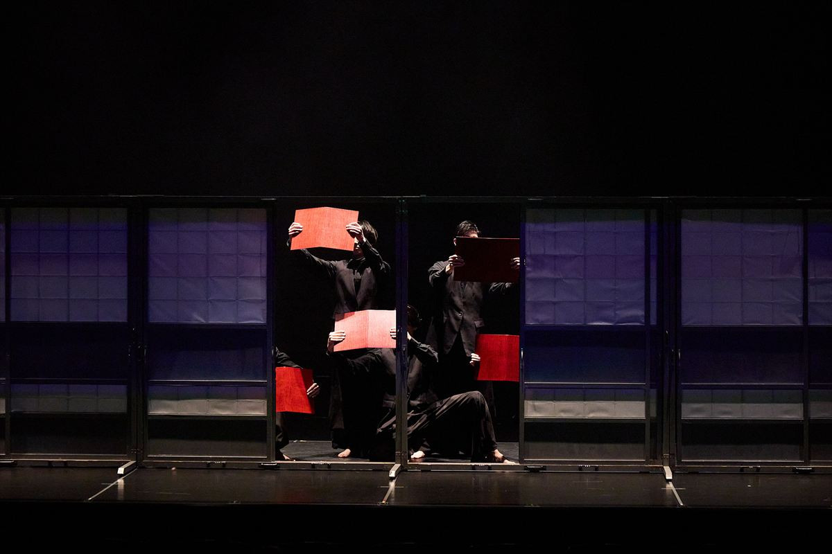 DAZZLE結成30周年記念公演『花ト囮 ‐露‐』ゲネプロリポート到着　異能が贈る傑作人間ドラマ