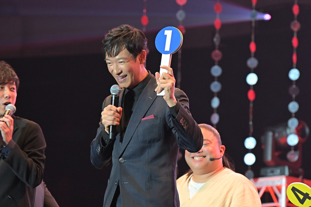 『VIVANT』キャストが豪華集結！ “野崎”阿部寛が煙に巻く？ “ノコル”二宮和也の出番は？ ギリギリの深掘りトーク＜イベントレポート＞
