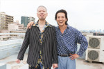 ドラマ『絶望できない男』で共演する（左から）金属バット・小林圭輔、主演・大東駿介