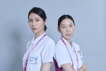 ドラマ『アナログナース～デジタルってなんなんだよ!?～』より（左から）主演・松下奈緒、共演の江口のりこ