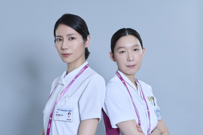 ドラマ『アナログナース～デジタルってなんなんだよ!?～』より（左から）主演・松下奈緒、共演の江口のりこ