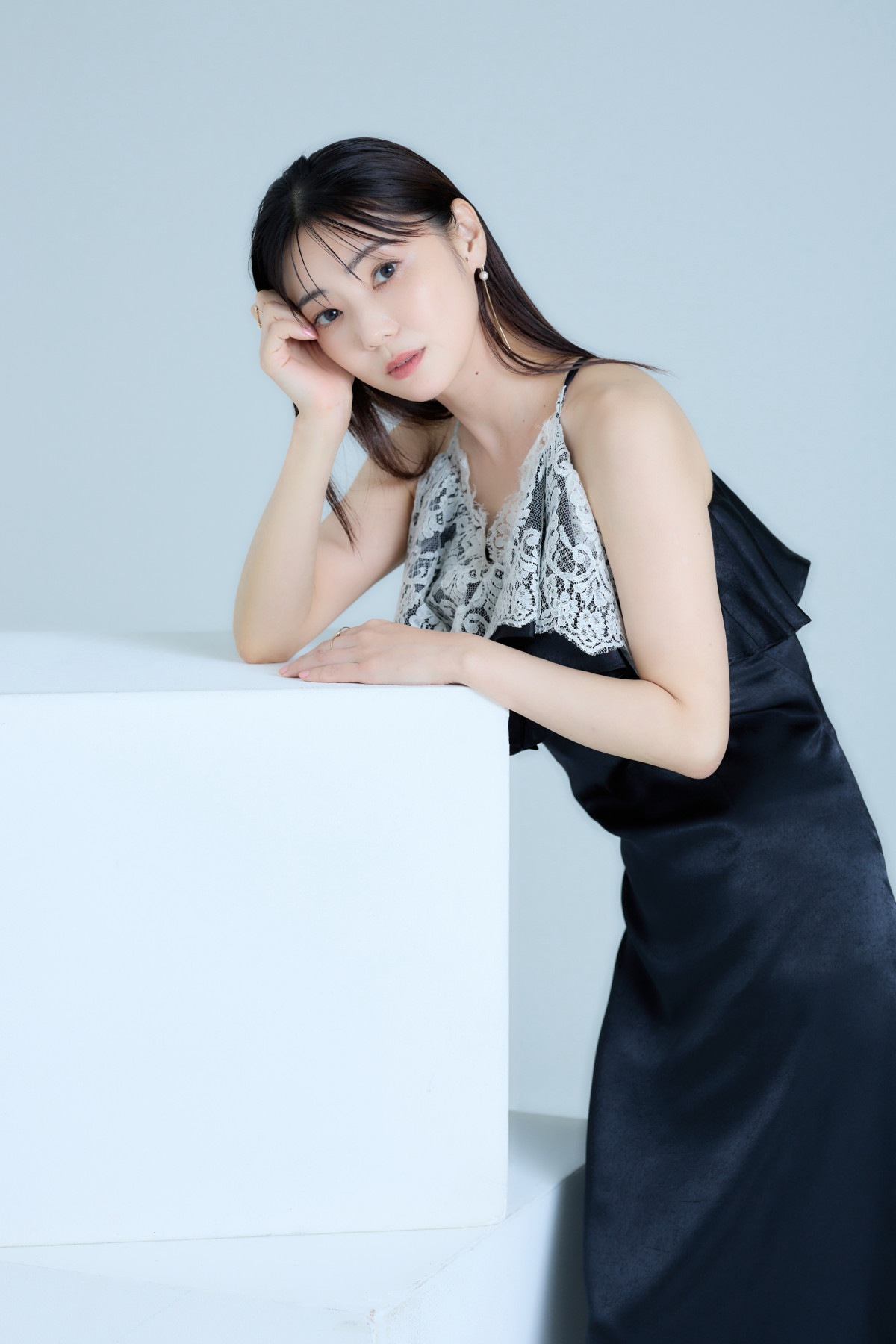 倉科カナ、“実直でキュート”な堺雅人と舞台で夫婦に　朝ドラと悪女役を転機にデビュー20周年