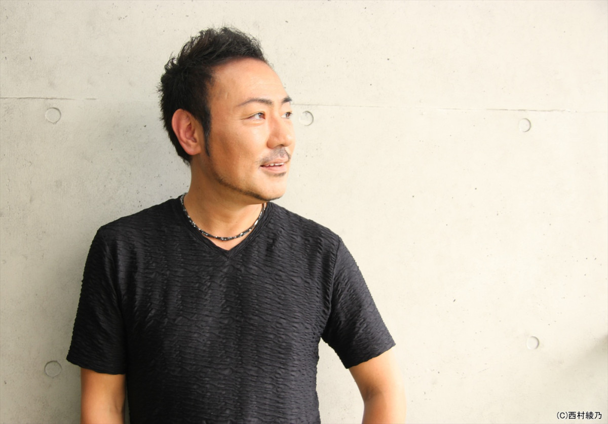 7本指のピアニスト・西川悟平「“叶う”と言ってくれる人の言葉に耳を傾けて生きてきた」―10.30バースデー公演に込めた想い