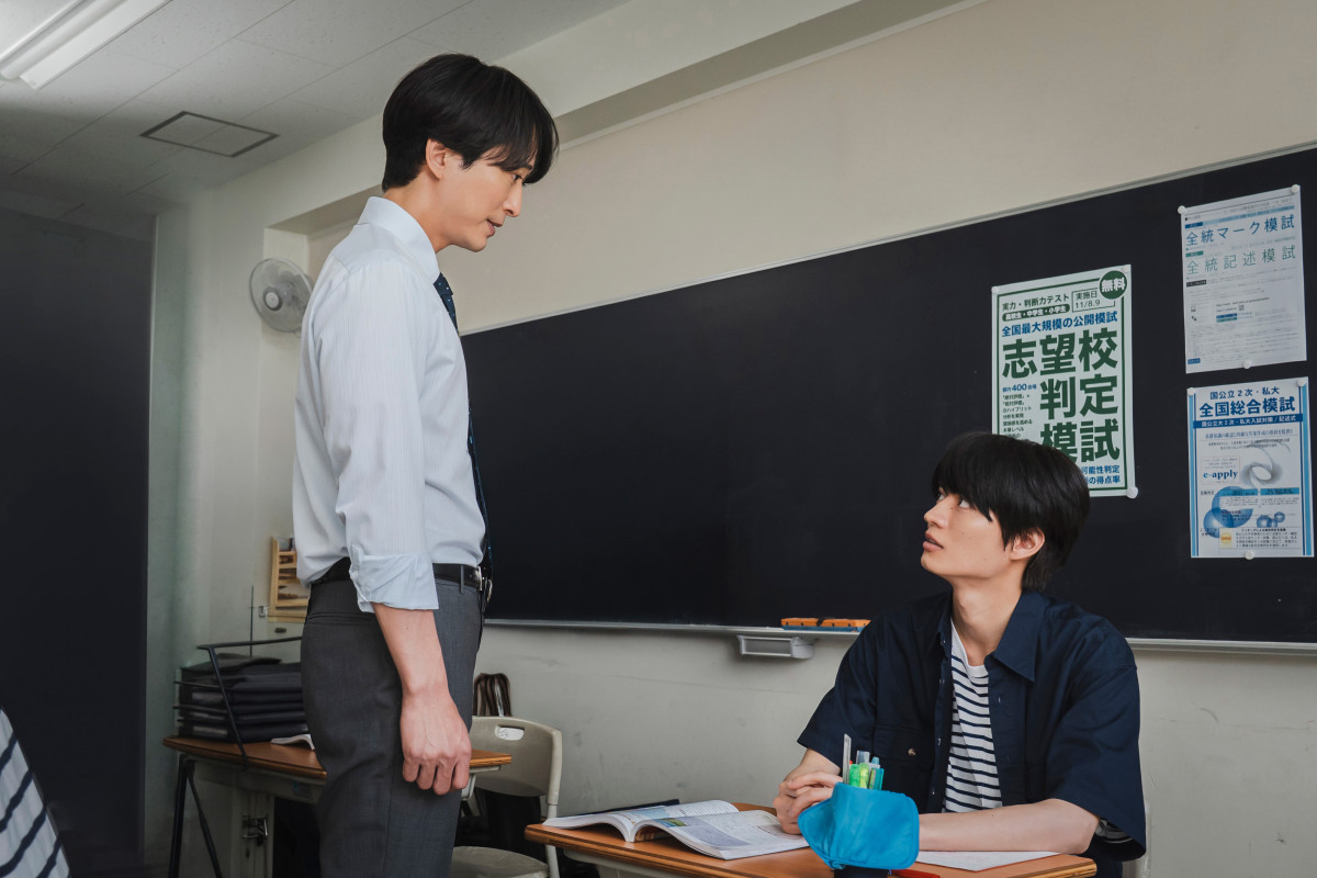 浅香航大×杢代和人『仮面教師』第1話PRスポット＆場面写真公開　aoen・雅久がゲストキャスト