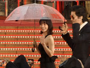 「第39回東京国際映画祭」オープニングレッドカーペットに登場した岸井ゆきの