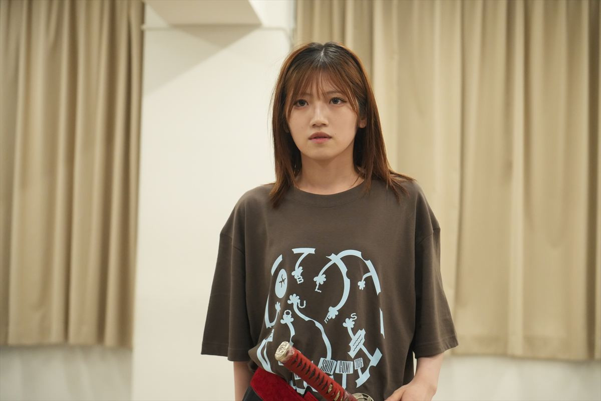 村山彩希＆岡田奈々が歌に殺陣に躍動！　つかこうへい革命ミュージカル、稽古場レポート