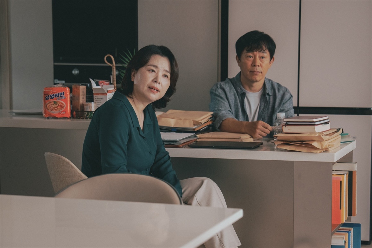 黒川想矢の恋を見守る！　『３ミリの恋』MEGUMI、大谷亮平、一ノ瀬ワタルら大人キャストの場面写真＆コメント公開