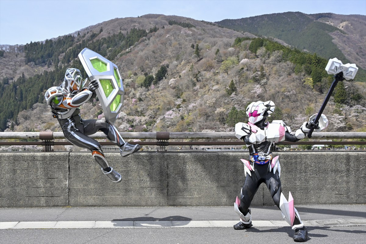 『仮面ライダーマイス』第7話場面写真