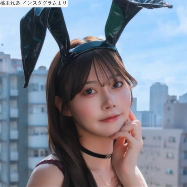 桃里れあ、ソロショット　※「桃里れあ」インスタグラム