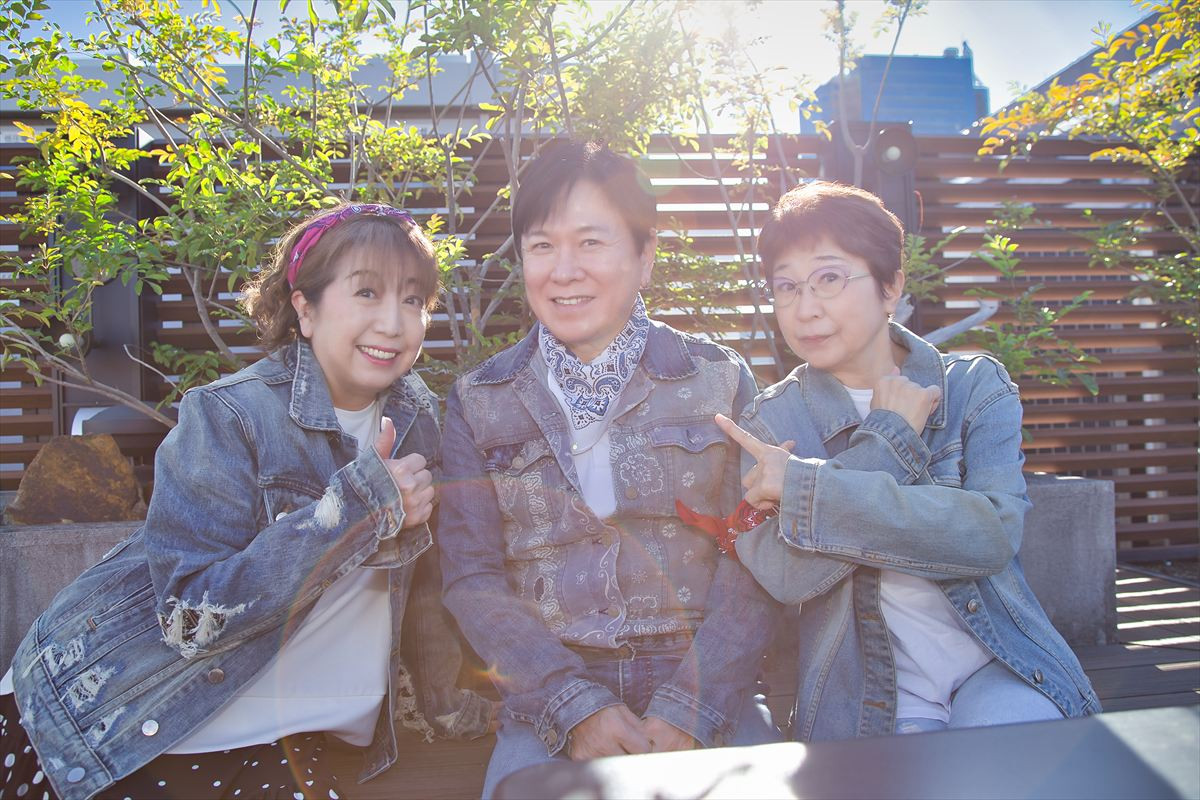 「“Afour”は永遠に不滅です」──三ツ矢雄二、田中真弓、冨永みーなが語る、ライブに込めた想い