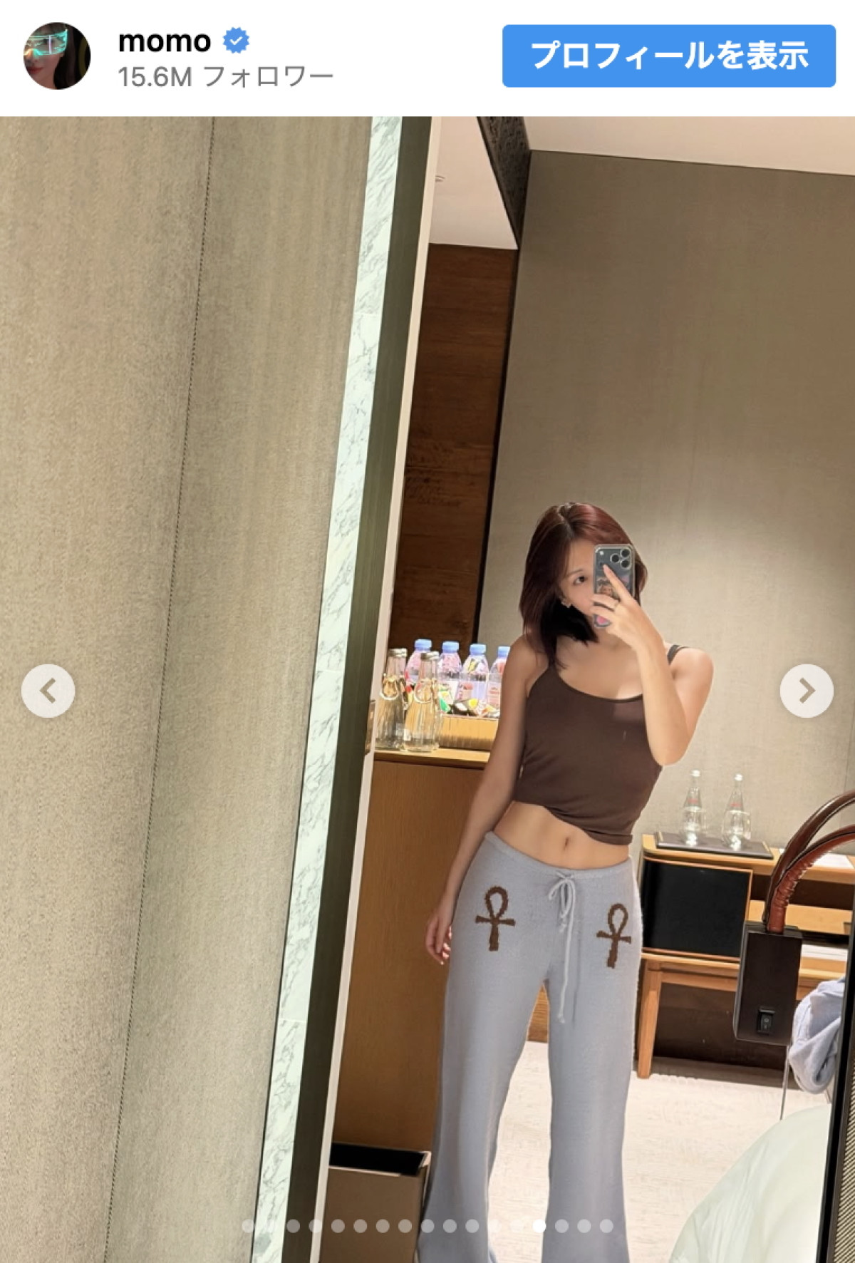 タイトなコーデ披露のTWICE・モモに反響「美しくカッコイイ」「大好き」