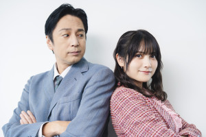 （左から）徳井義実、桃月なしこ