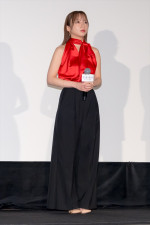 映画『恋愛裁判』初日舞台挨拶に登壇した齊藤京子