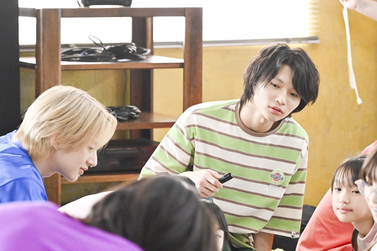 『DREAM STAGE』“吾妻”中村倫也、顎クイ→指トントンにネット悶絶「バカメロい」「ニマニマしちゃう」