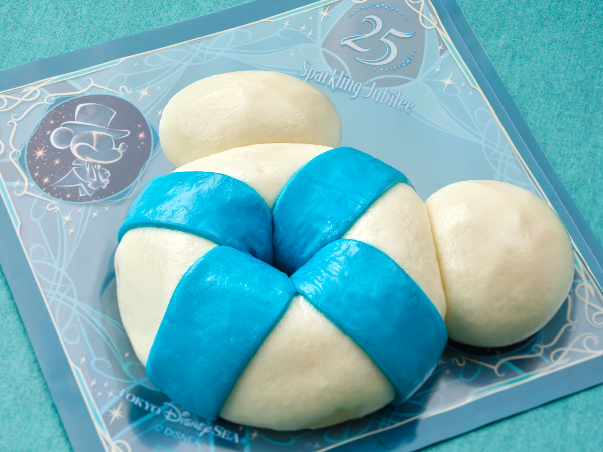 TDS25周年、注目のスペシャルメニューは? 青の「うきわまん」「マカロン」など一挙紹介