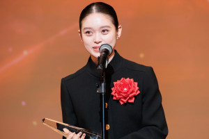 「第50回エランドール賞」授賞式に登壇した高石あかり