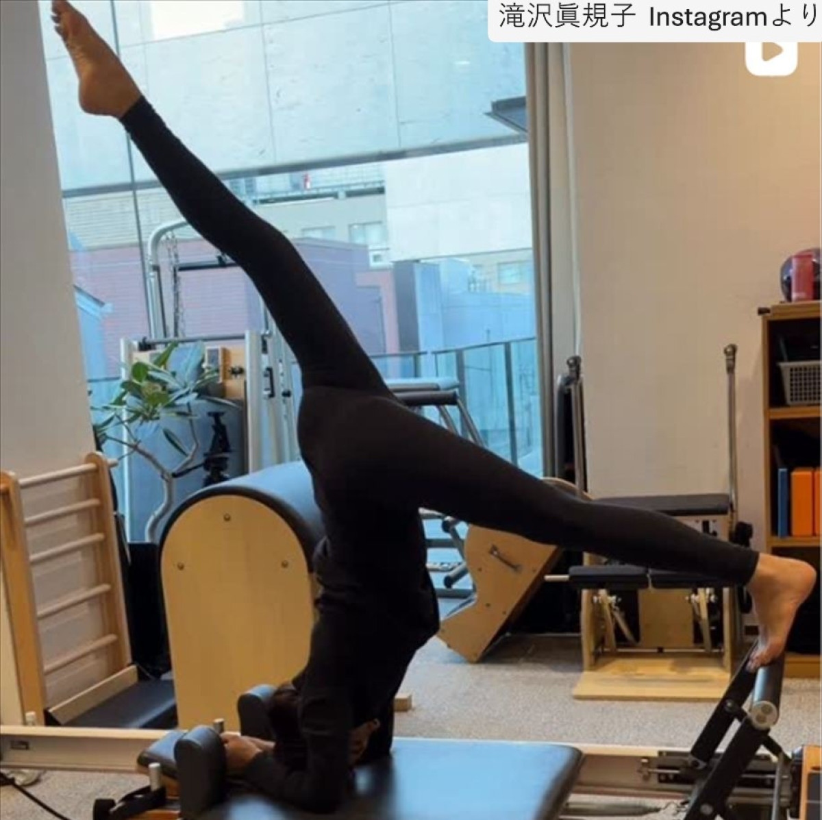 滝沢眞規子、ソロショット　※「滝沢眞規子」Instagram