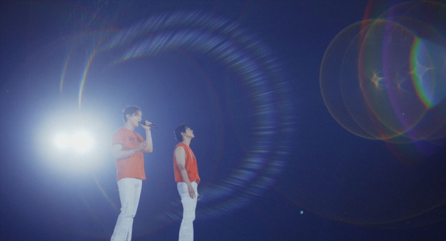 写真）東方神起20周年記念『IDENTITY』20年の歩みを感じる新場面写真