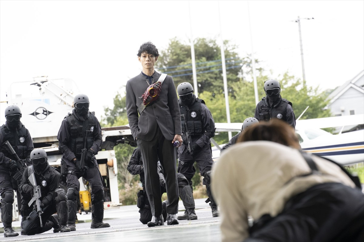 『仮面ライダーゼッツ』第24話「壊れる」、冷徹なエージェントになった莫がねむと出会うため奔走