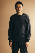 舞台『はがきの王様』に出演する松岡昌宏