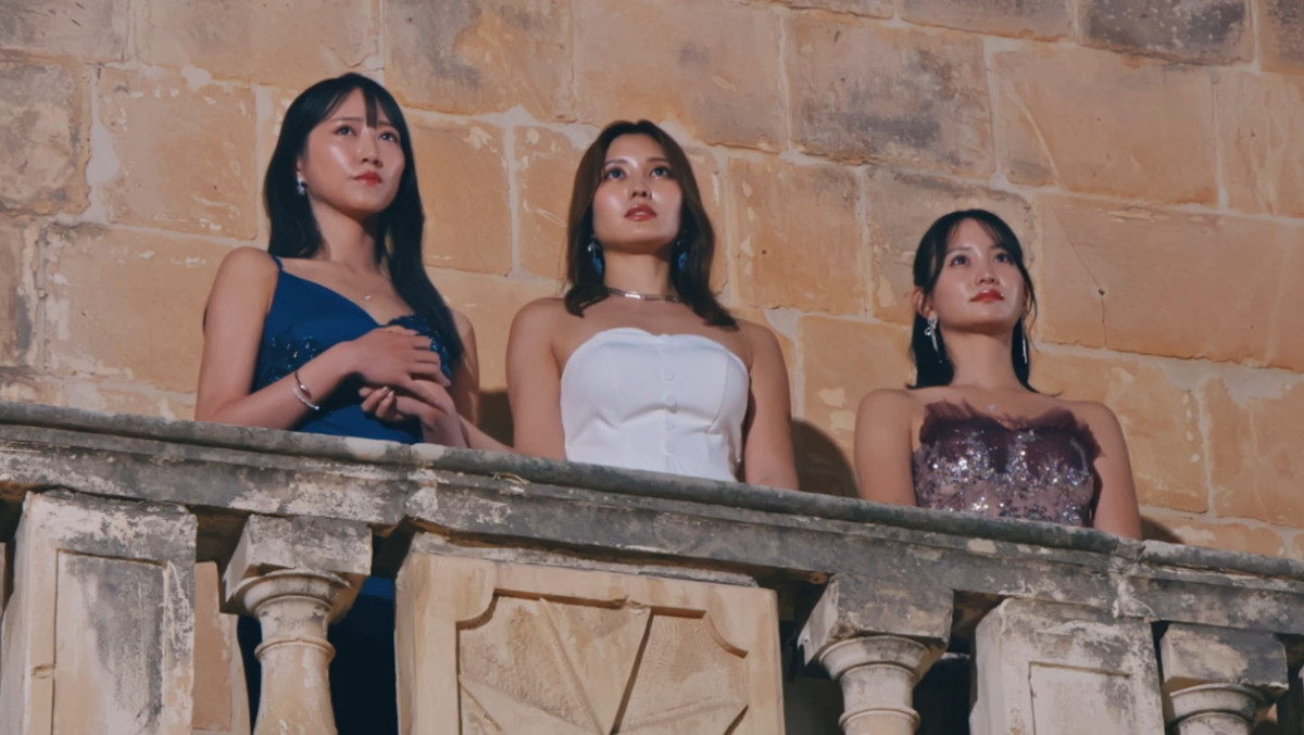 美女たちがイケメン落とすために“指挟みキス”に“鼻ディープ”…せいやも驚き「なにそのテクニック」