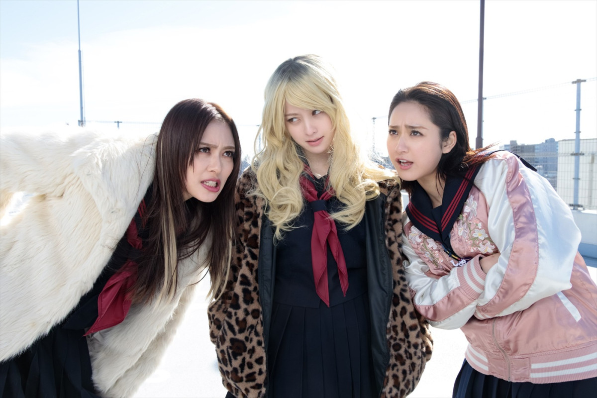 ドラマ『ヤンドク！』第8話より（左から）内田理央、橋本環奈、平祐奈