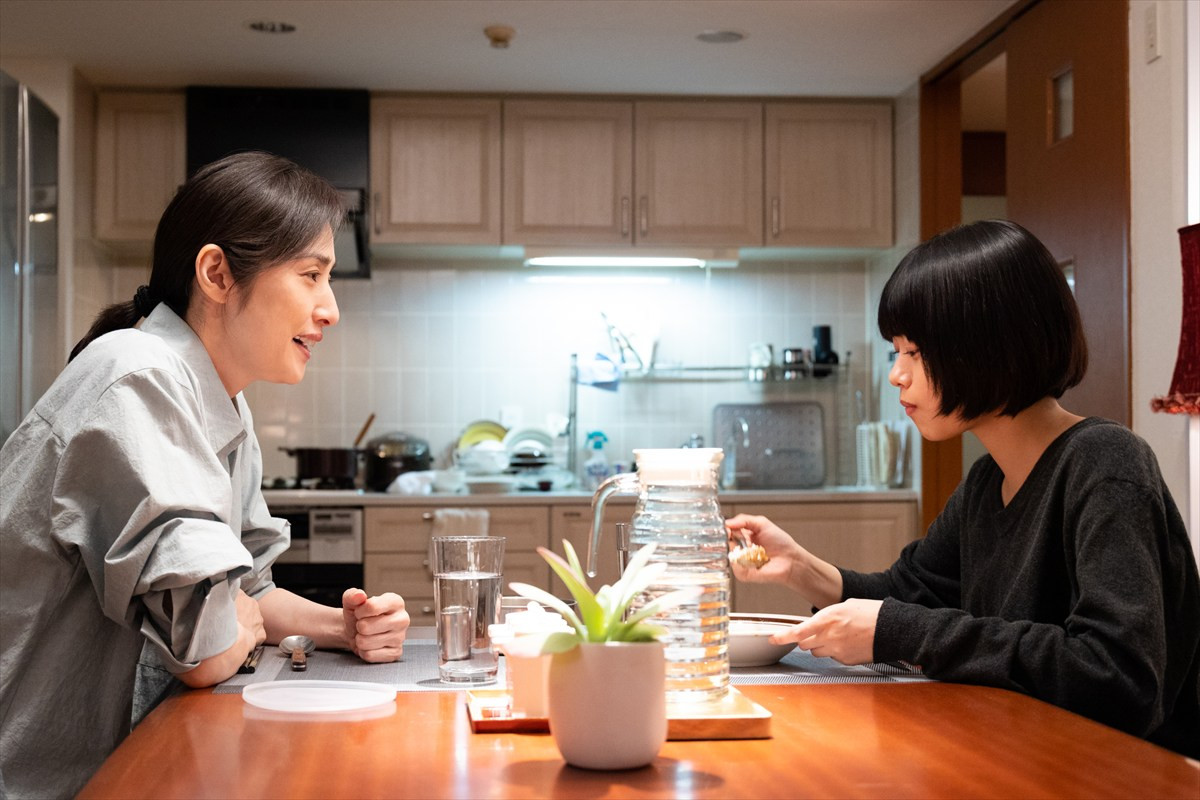 劇場版『緊急取調室 THE FINAL』、大ヒット記念で真壁（天海祐希）×長内総理（石丸幹二）の緊迫の取調べシーンが解禁