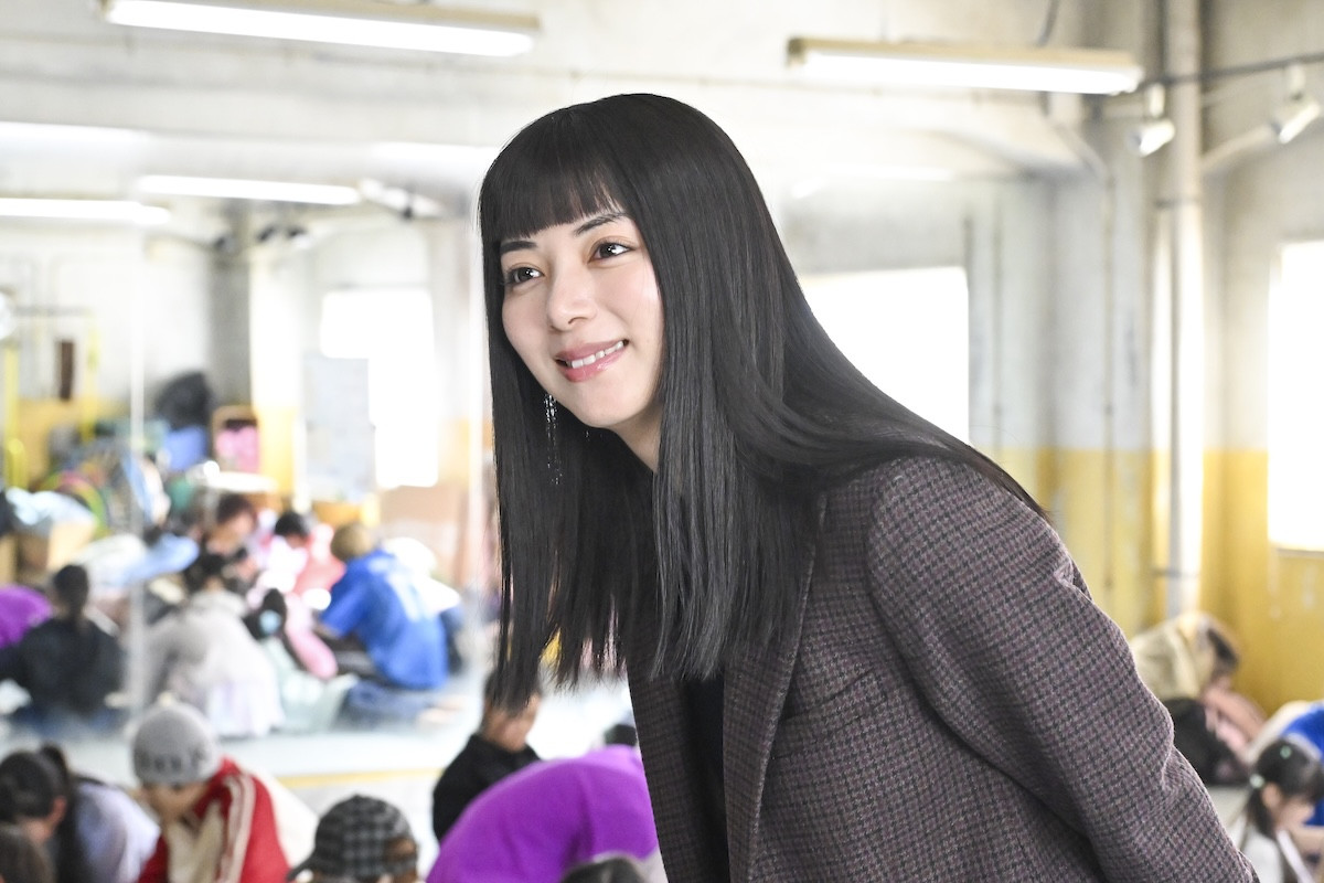 『DREAM STAGE』“吾妻”中村倫也、顎クイ→指トントンにネット悶絶「バカメロい」「ニマニマしちゃう」