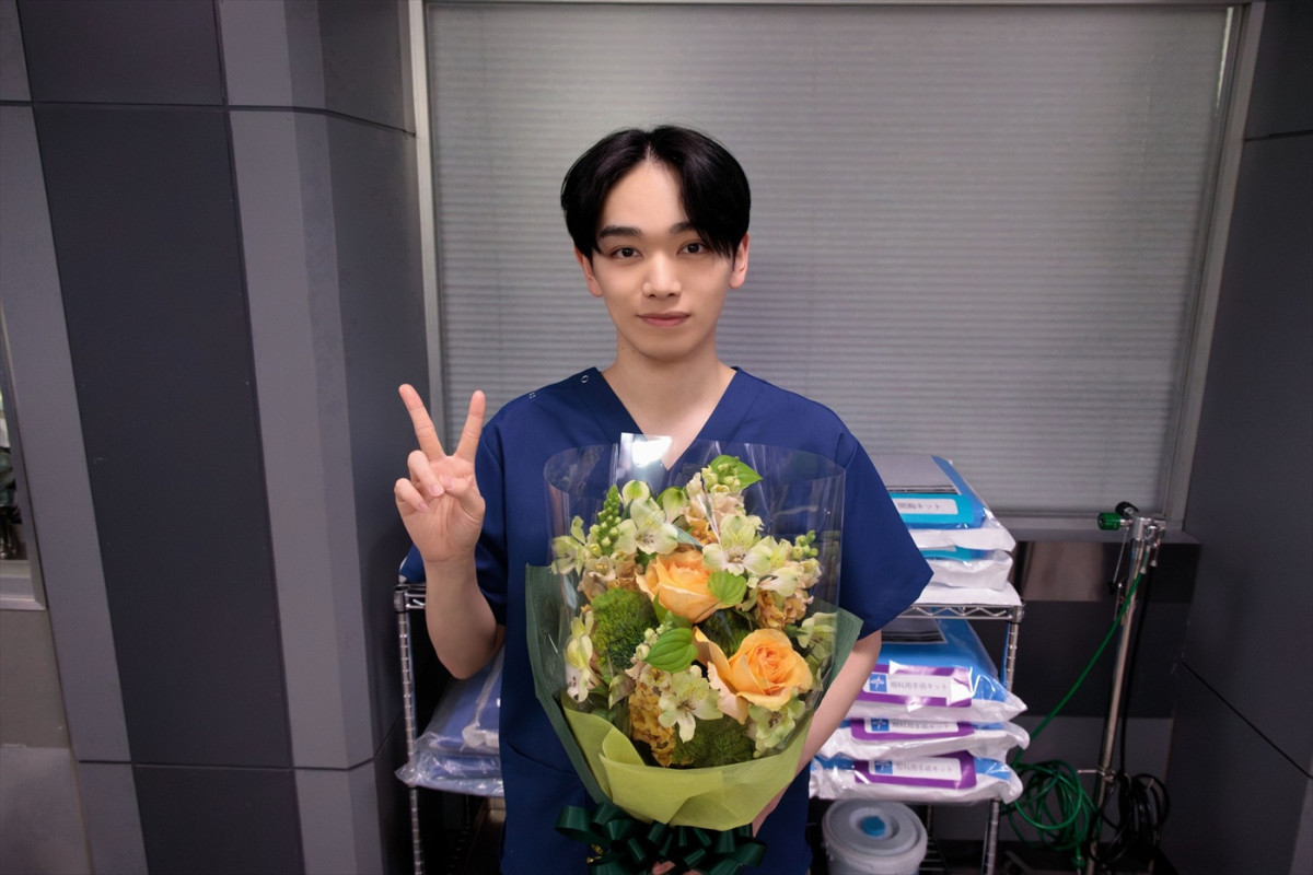 今夜最終回『ヤンドク！』クランクアップ　橋本環奈「現場でマツケンサンバを踊ったのは初めてでした（笑）」