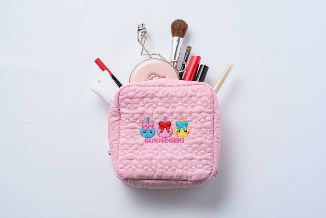 サン宝石“ほっぺちゃん”初のブランドムック登場！　エモかわ前髪クリップやポーチが付属