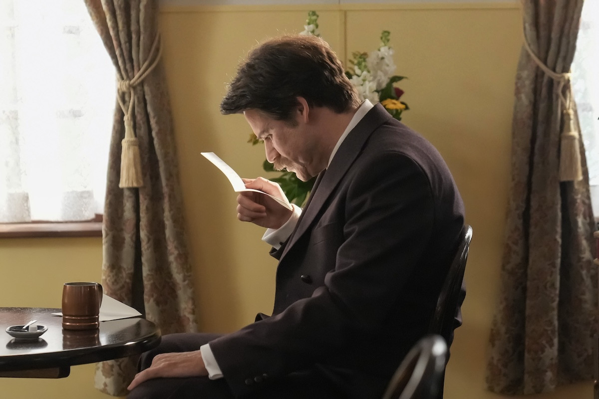 明日の『ばけばけ』秘密を抱える“ヘブン”トミー・バストウの目の前に“司之介”岡部たかしが姿を見せる