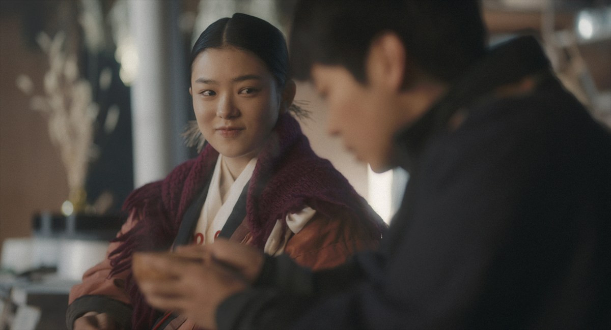 『脛擦りの森』高橋一生「映画としての見え方が一段上がった」神秘的な土地の息遣い感じる場面写真解禁