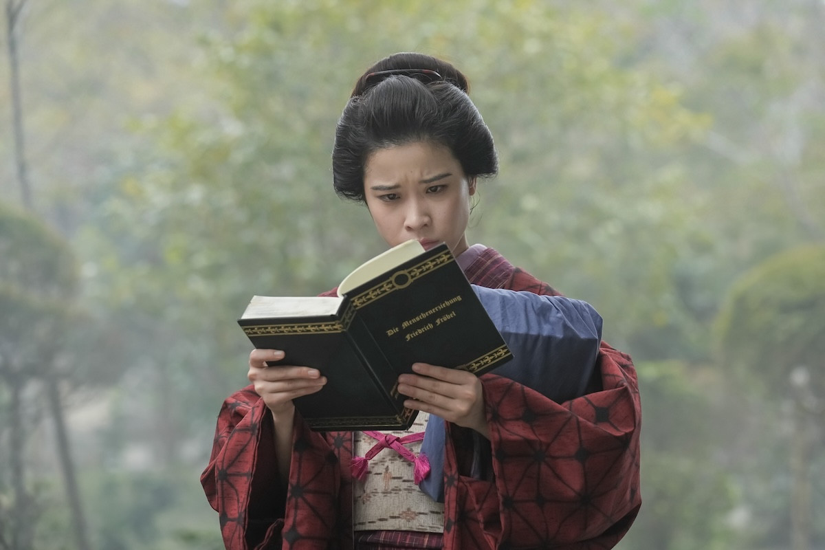 『ばけばけ』スピンオフ第1話 “サワ”円井わん、ついに教員試験合格も結婚は頑なに否定