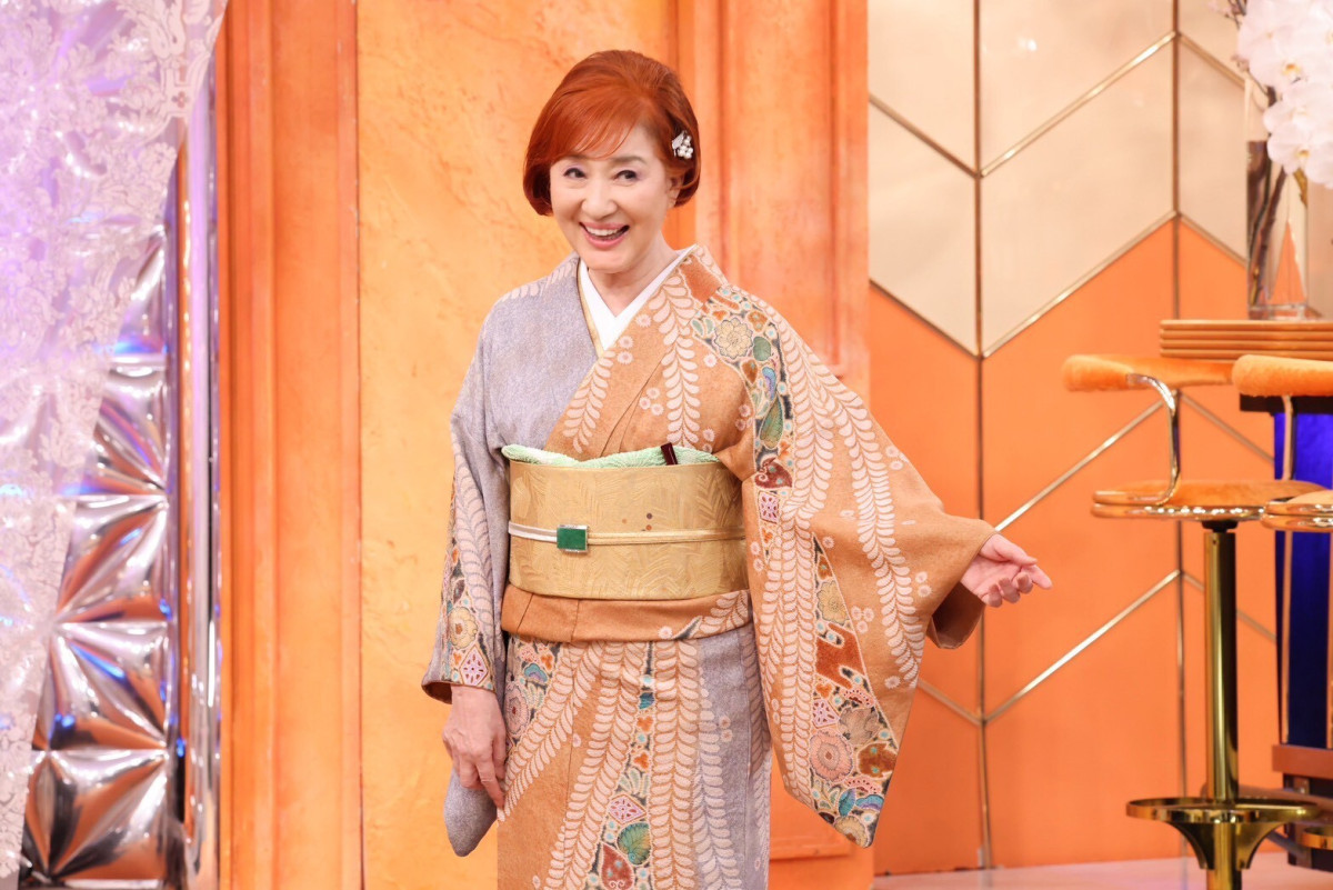 松居一代4億5000万大豪邸をリノベ後初公開　1200万円の家具も披露