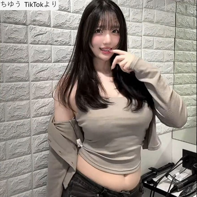 ちゆう、ソロショット　※「ちゆう」TikTok