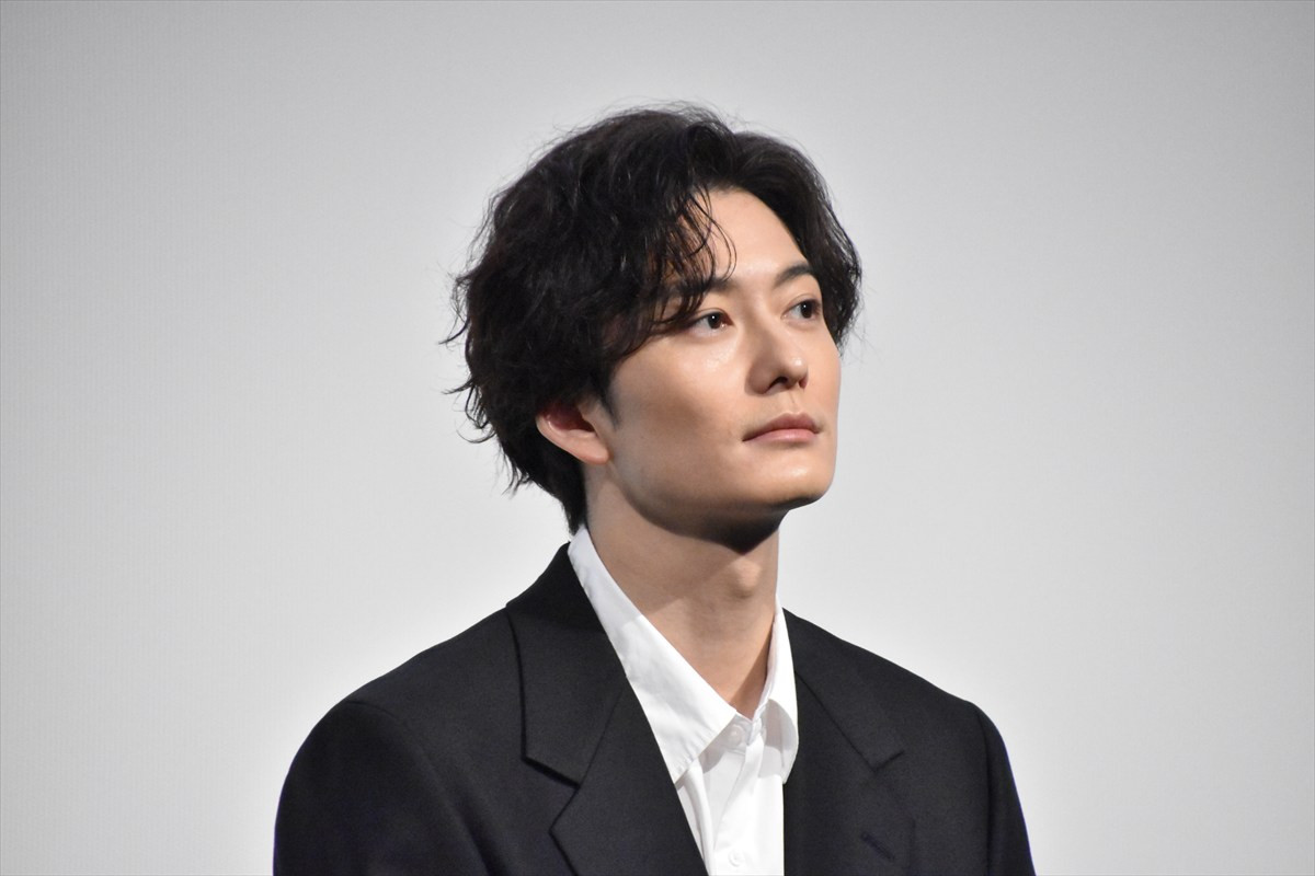 岡田将生、染谷将太が「大好き」　中条あやみに指摘され照れ