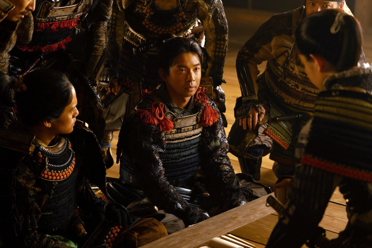 『豊臣兄弟！』“信長”小栗旬、“藤吉郎”池松壮亮の捨て身すぎる行動にあ然　ネットも衝撃「すごい忠誠心」「覚悟決まりすぎ」