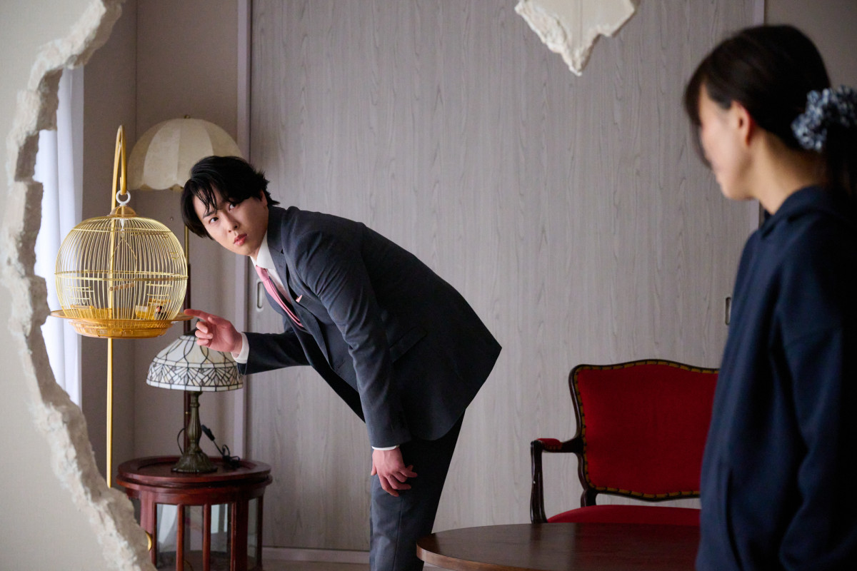 『ターミネーターと恋しちゃったら』くるみ＆エータが“床ドン”「恋が始まっちゃう」「キュンキュン」の声