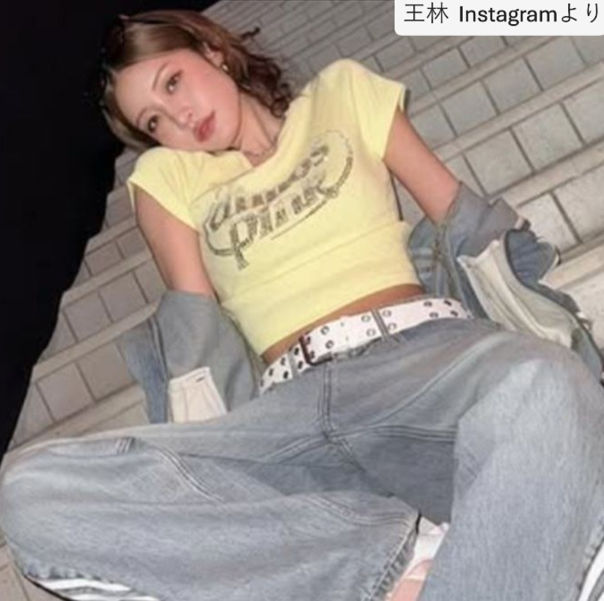 王林、ソロショット　※「王林」Instagram