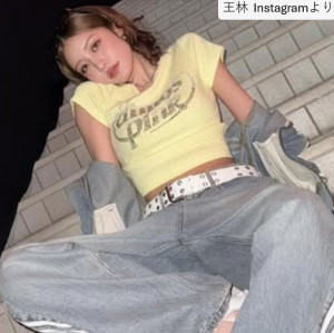 王林、ソロショット　※「王林」Instagram