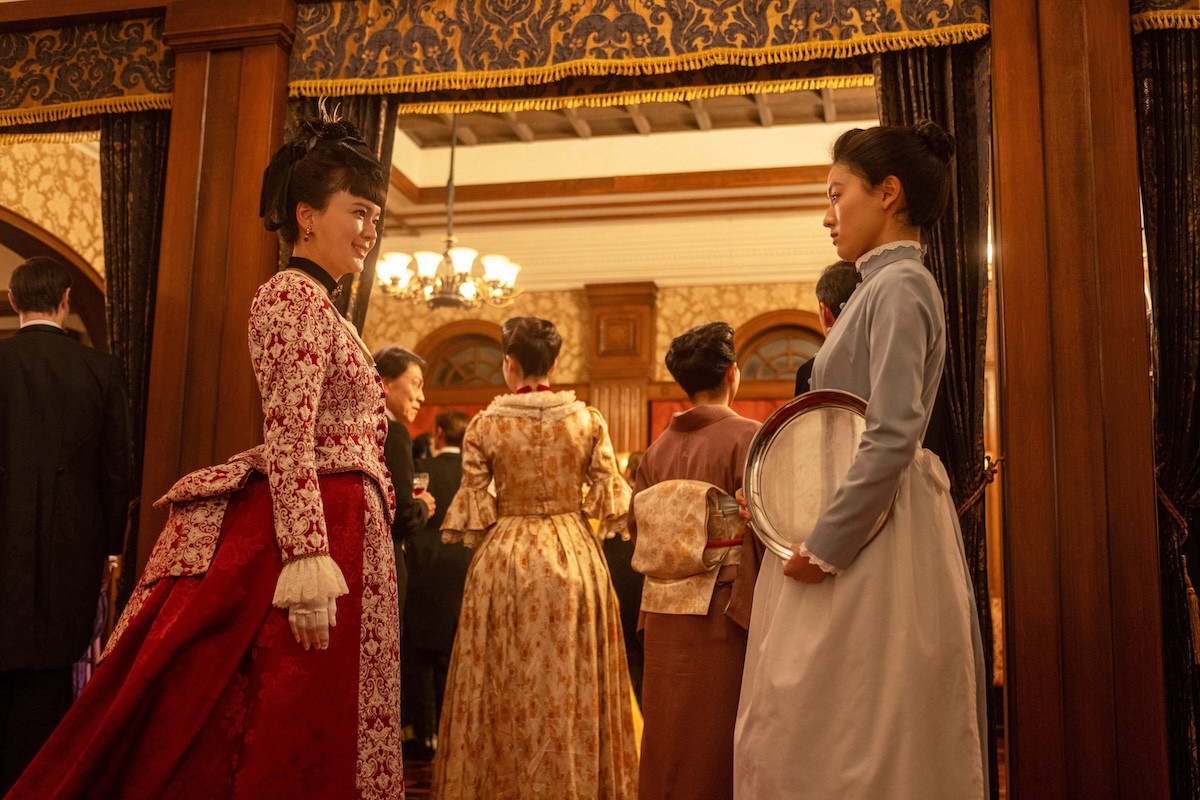 明日の『風、薫る』“直美”上坂樹里、鹿鳴館で海軍中尉“小日向”藤原季節と出会う