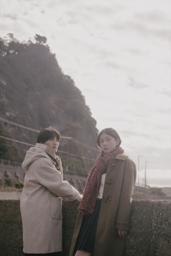 映画『17歳のプルーフ』より（左から）港（B＆ZAI稲葉通陽）、璃呼（美絽）