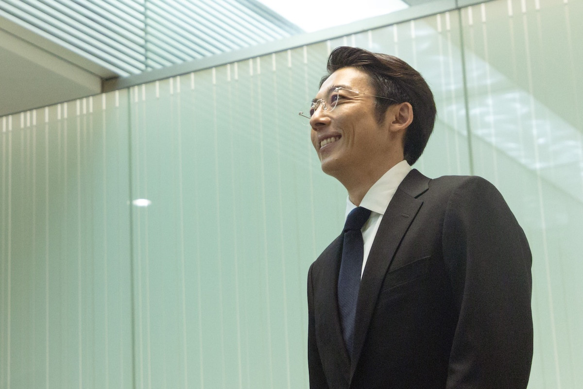 『リボーン』第5話 “光誠”高橋一生、平成に生きる光誠の“影武者”として重要な交渉に挑む