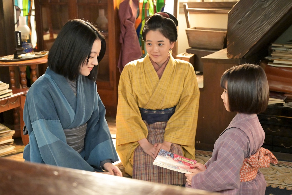 『風、薫る』“美津”水野美紀、まさかの行動にネット爆笑　接客姿には称賛も「母上強すぎ」「さすがすぎる」