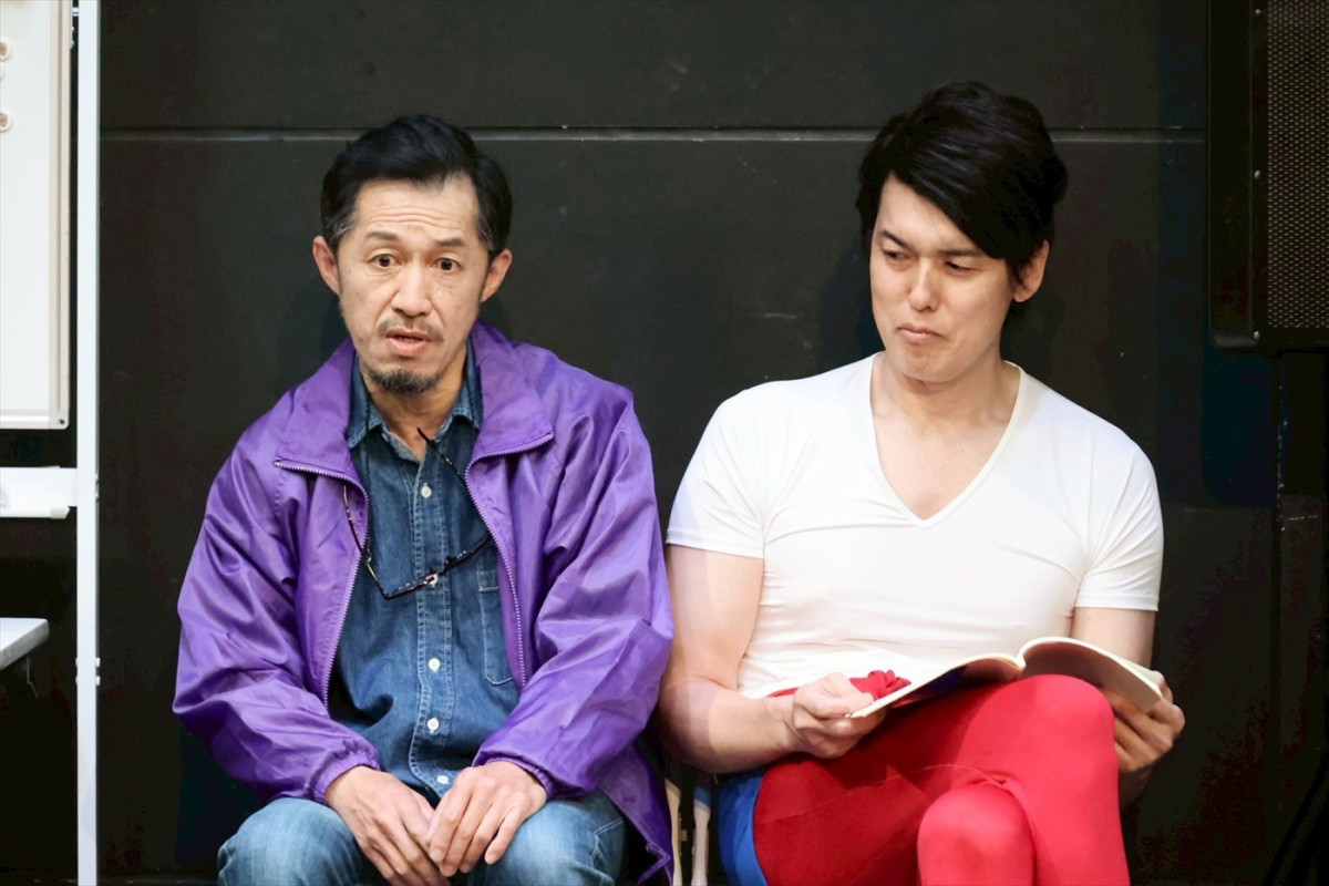 ザ・ギース尾関高文主演、爍綽とvol.3『裏緑特技悲喜話』開幕！　舞台写真＆コメント到着