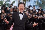 第79回カンヌ国際映画祭レッドカーペットに登場した『すべて真夜中の恋人たち』浅野忠信
