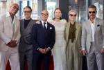 ハリウッド「ウォーク・オブ・フェイム」にて、（左から）ドゥエイン・ジョンソン、ロバート・ダウニー・Jr.、スタンリー・トゥッチ、エミリー・ブラント、メリル・ストリープ、マット・デイモン