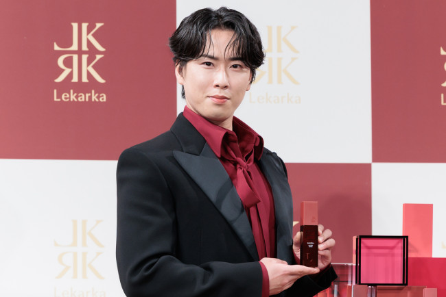 宮舘涼太、スキンケアブランド「レカルカ」新アンバサダーに就任