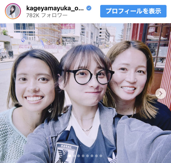 （写真左から）長谷川唯、影山優佳、清水梨紗　※「影山優佳」Instagram